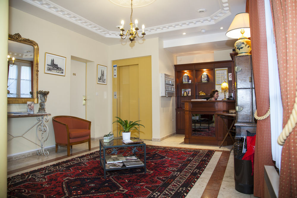 טור Hotel Du Manoir מראה חיצוני תמונה